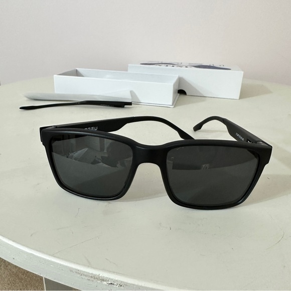 Polarized Sunglasses - Picture 11 of 11